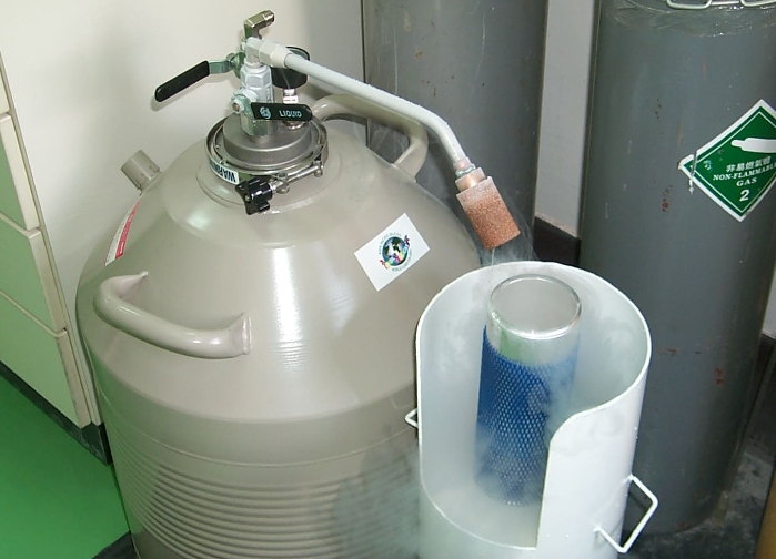 液氮罐補(bǔ)液